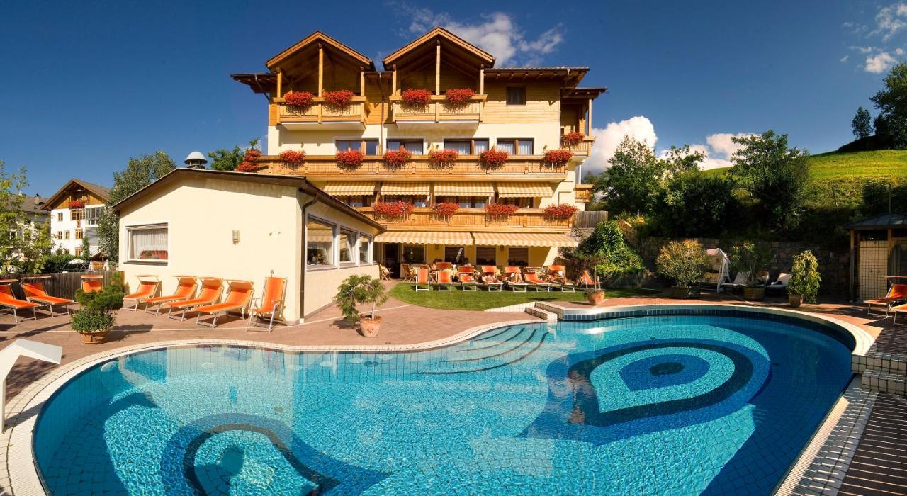 Wanderhotel Teiserhof Funes  Exterior foto